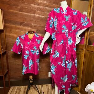 VINTAGE 70s Hawaiian Honeymoon Set Size M Kaftan Button Up Floral Magenta